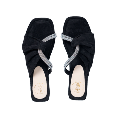 Delicate Stone Twist Sandals – Black